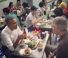 Barack Obama eats $6 dinner in Vietnam with chef Anthony Bourdain