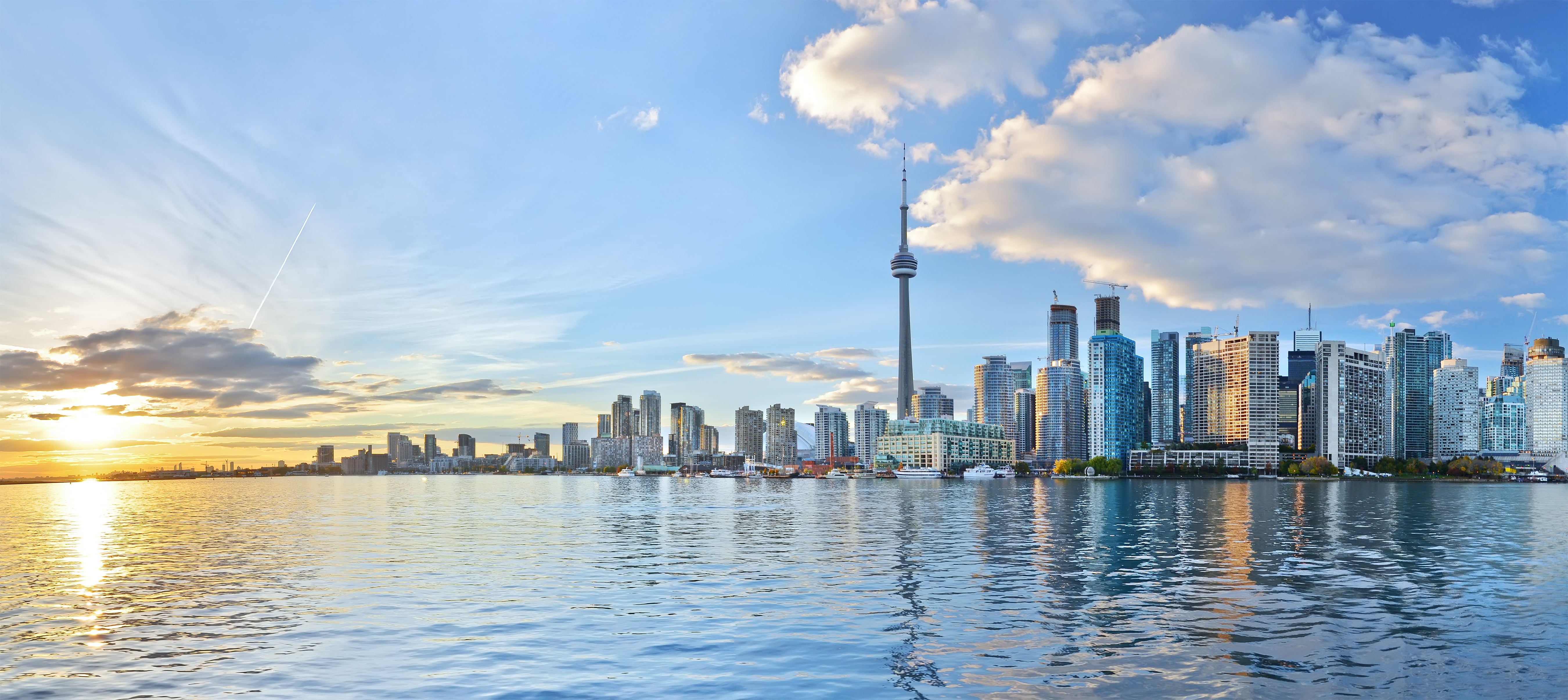 The Toronto skyline (Shutterstock)