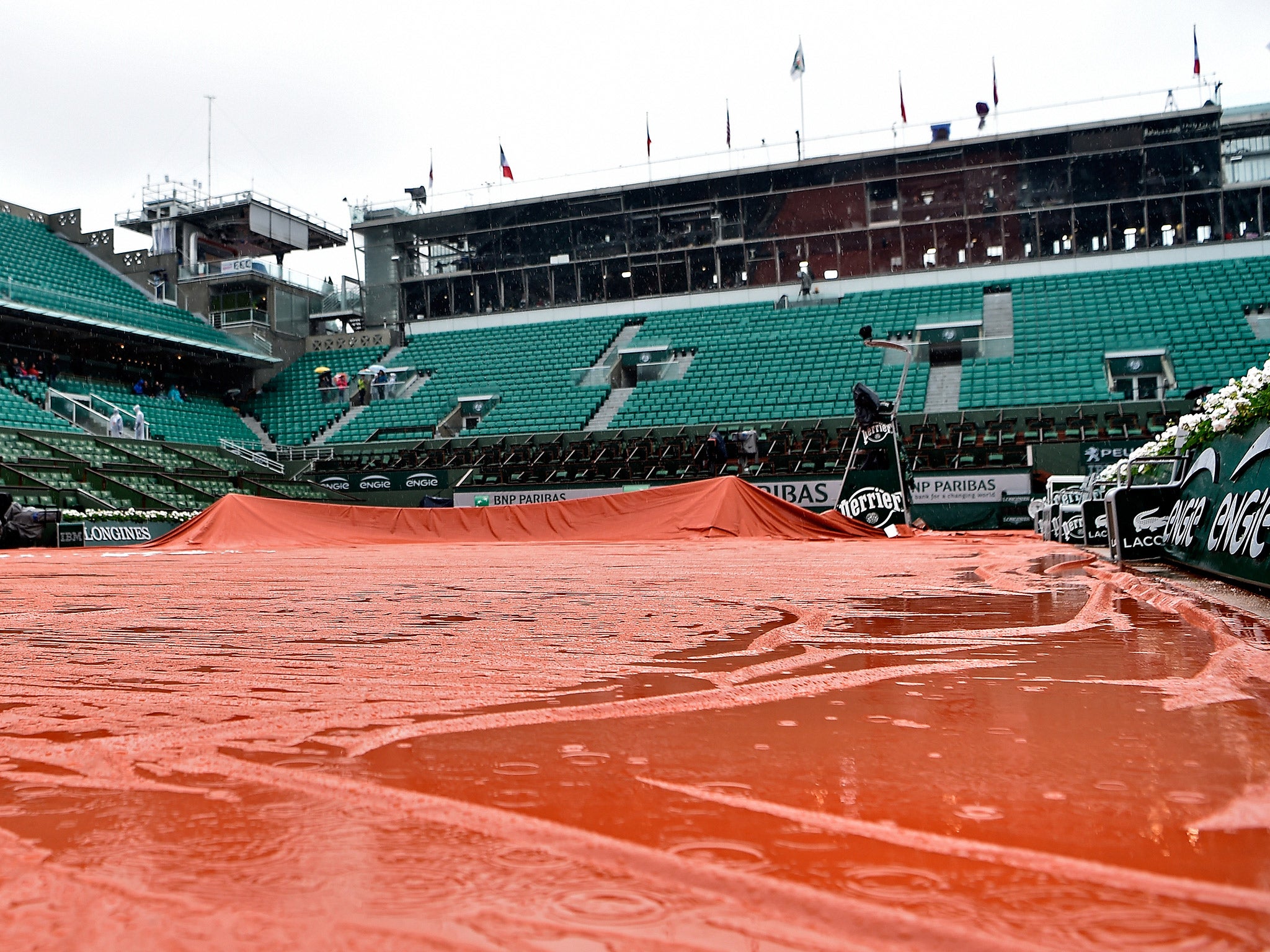 All play at the French Open on Monday has been abandoned