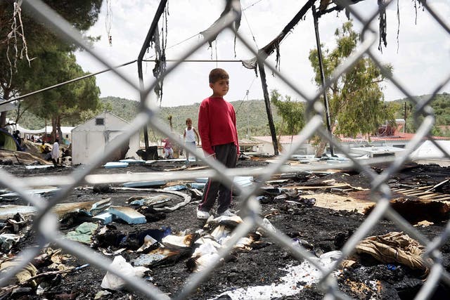 Clashes and a huge fire broke out at the Moria detention camp on the Greek island of Lesbos, leaving tents torched