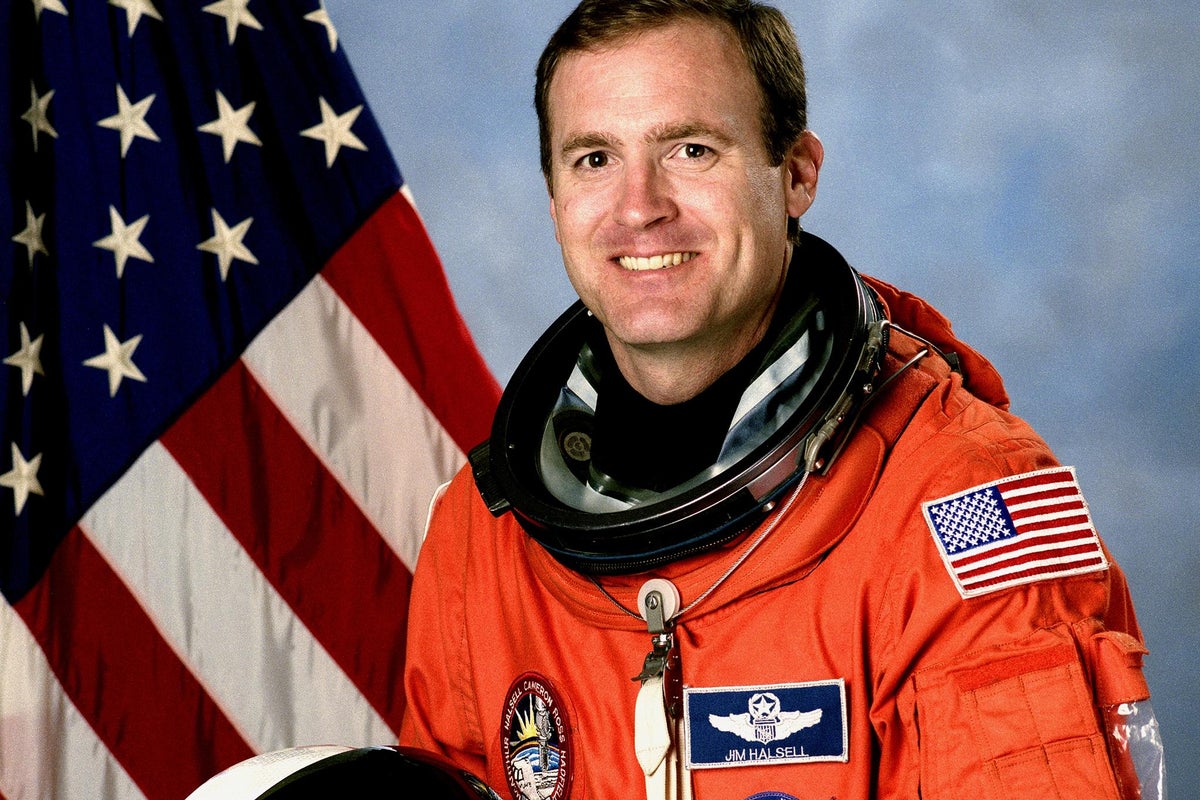 Former Nasa astronaut charged with murder following fatal car crash ...