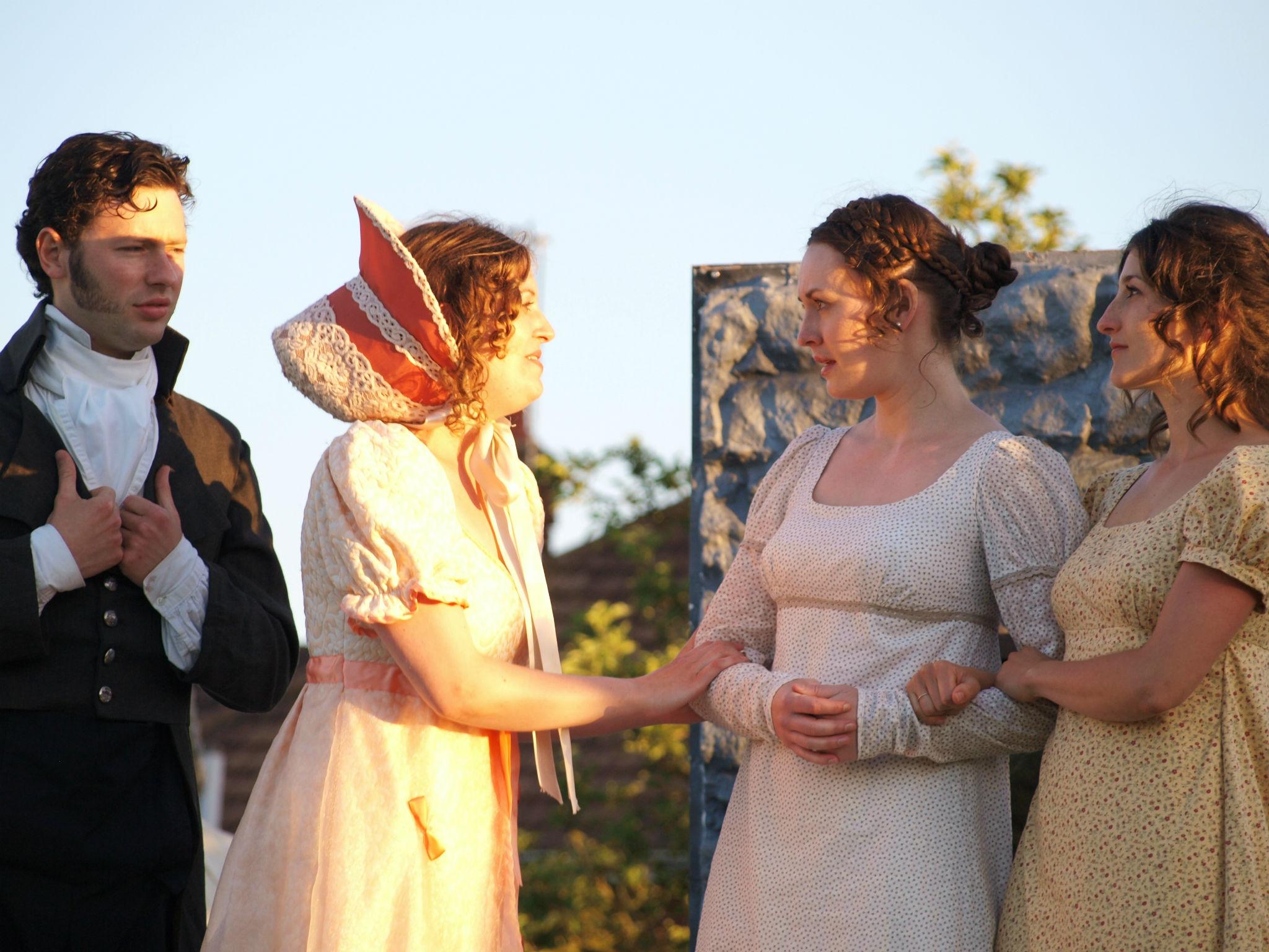 Jane Austen’s ‘Sense and Sensibility’ performed al fresco by Chapterhouse