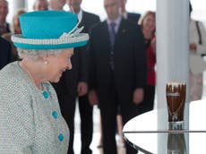Queen's 90th birthday: Price of a pint of beer rises 15,600 per cent in Monarch's lifetime 