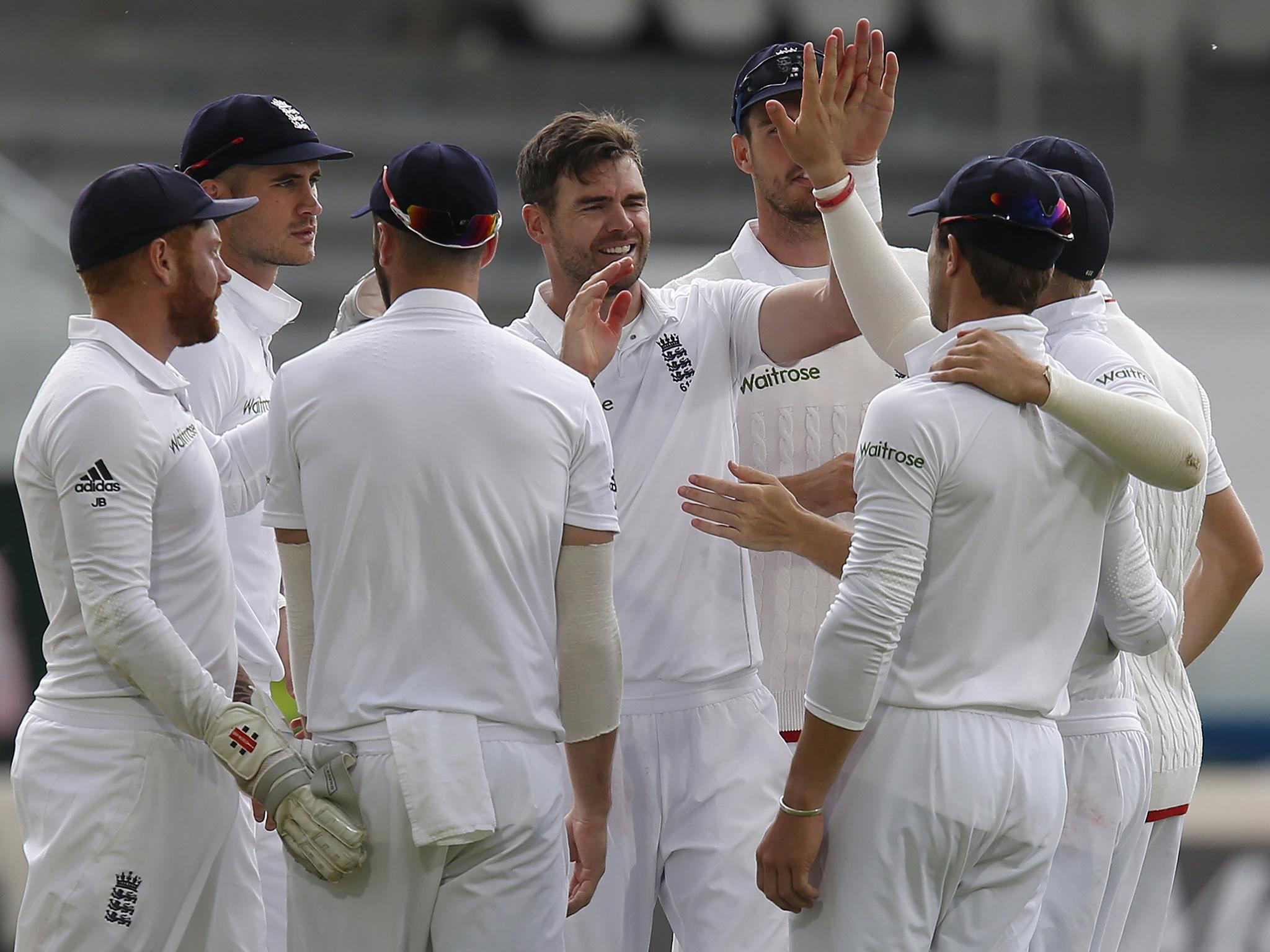 Anderson celebrates taking Lakmal's wicket