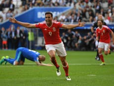 Read more

Robson-Kanu's late strike seals historic Wales win over Slovakia