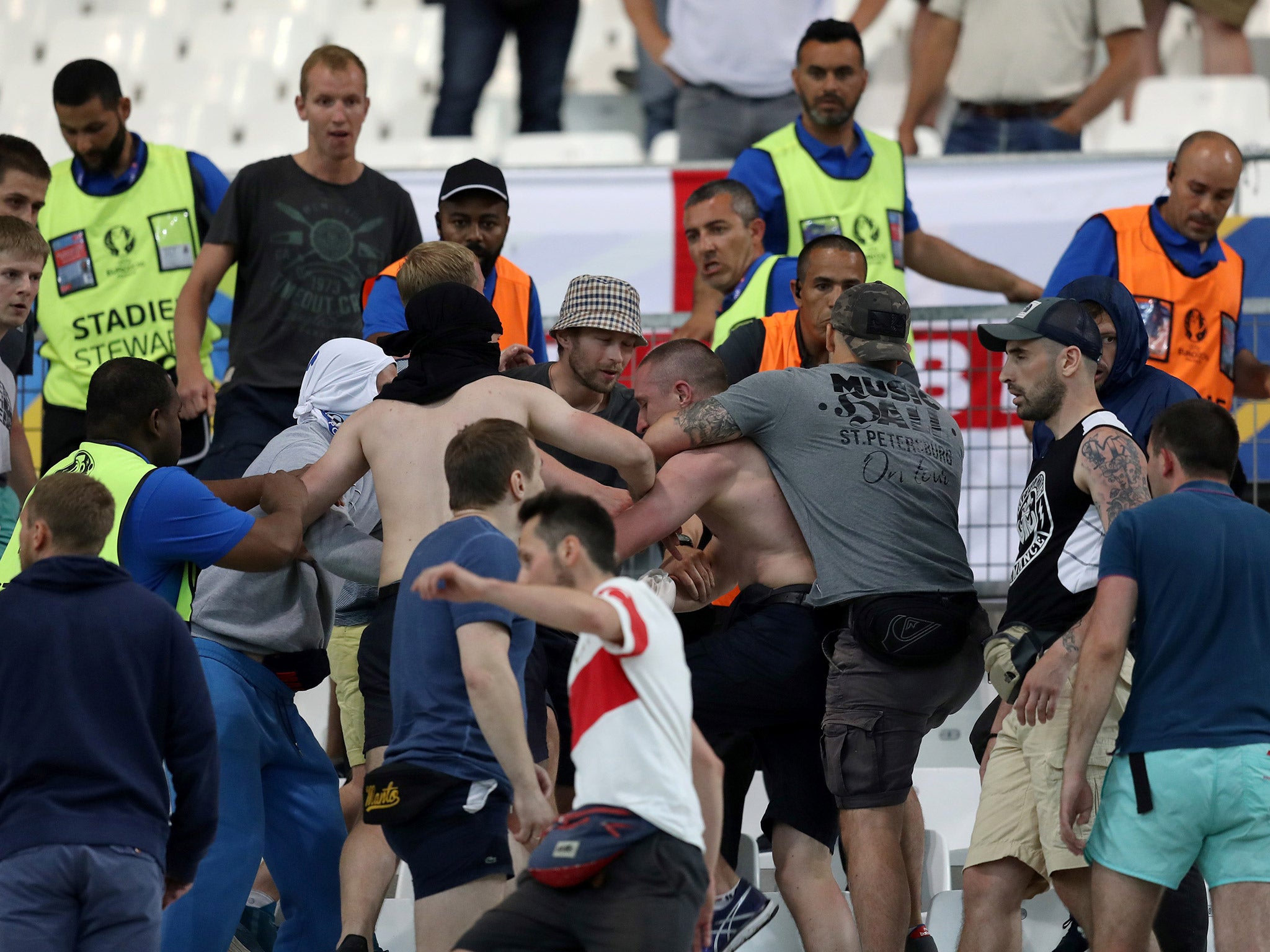 Russia and England fans clash following their 1-1 draw at the Stade Veldrome at Euro 2016