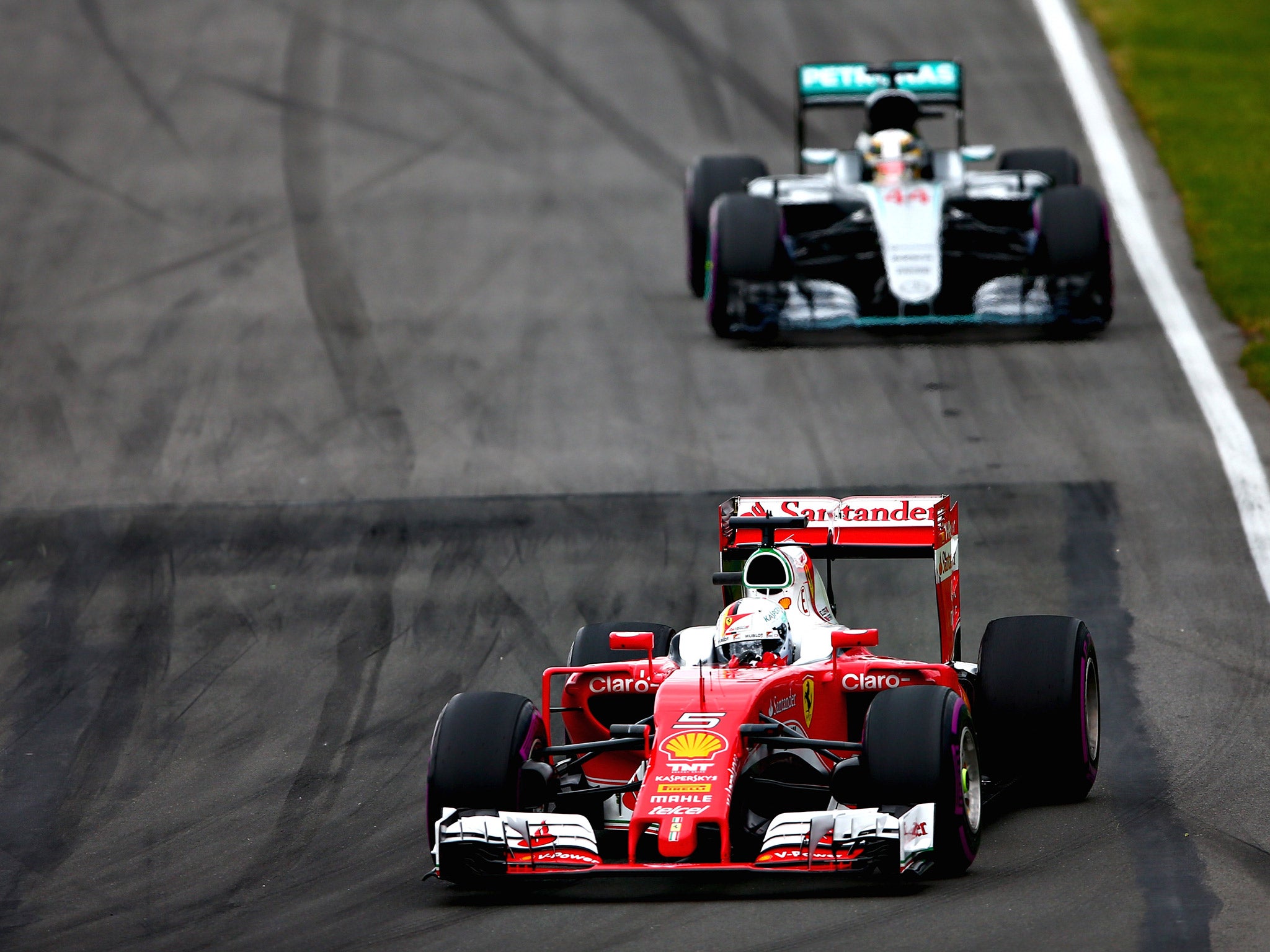 &#13;
Vettel led?Hamilton until his second stop &#13;