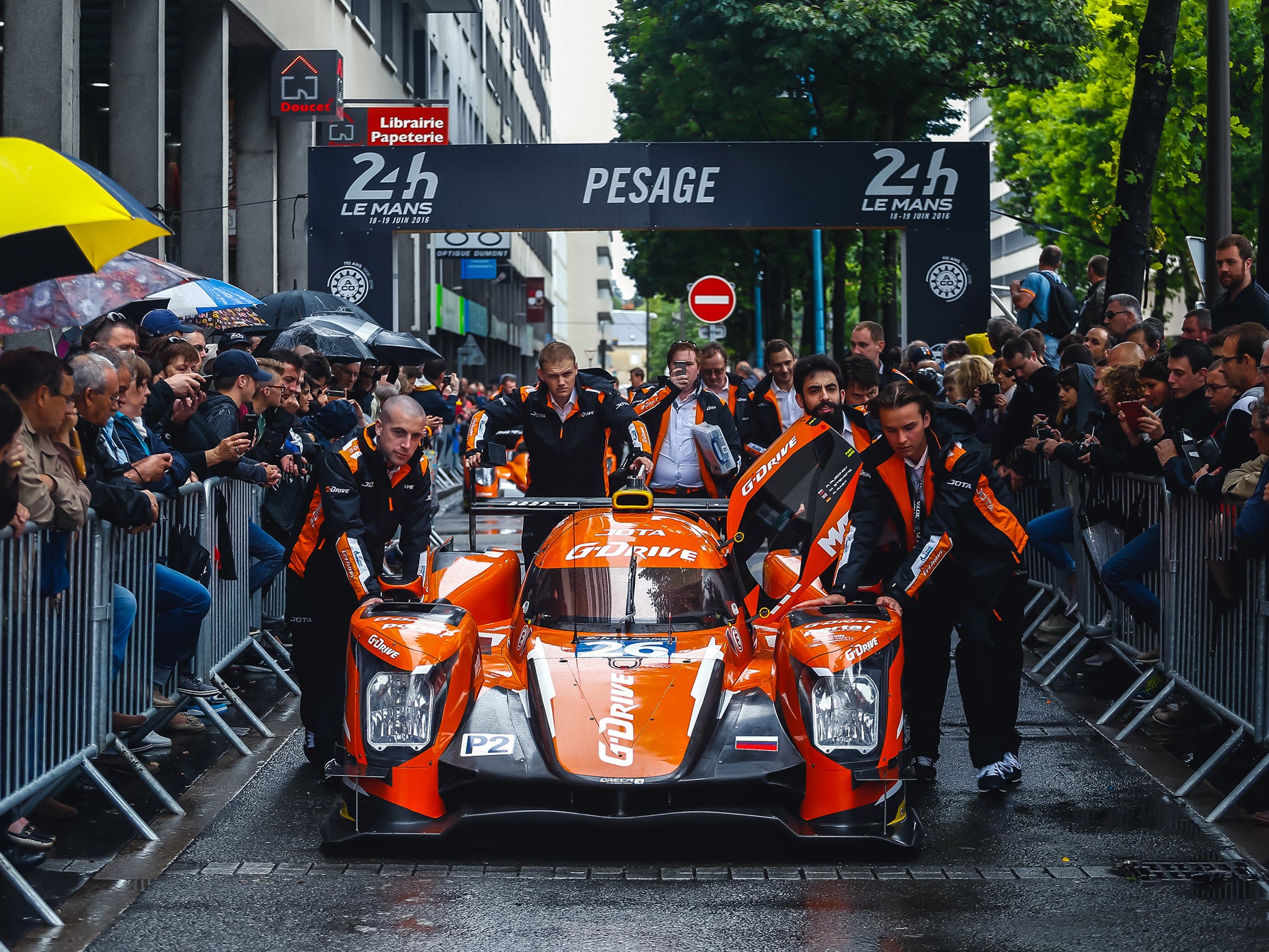 Part of the Le Mans experience seesscrutineering take place in the town centre (G Drive Racing)