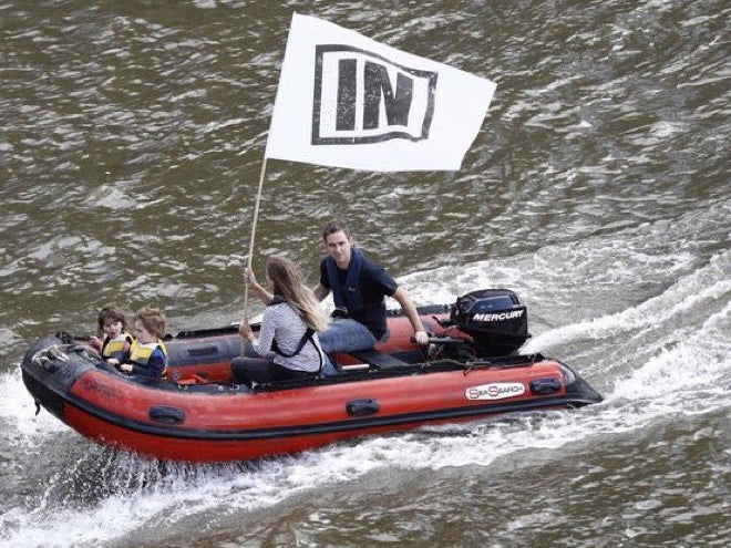 Ms Cox, her husband and their two children promoting Remain on the Thames (Jo Cox/ Twitter )