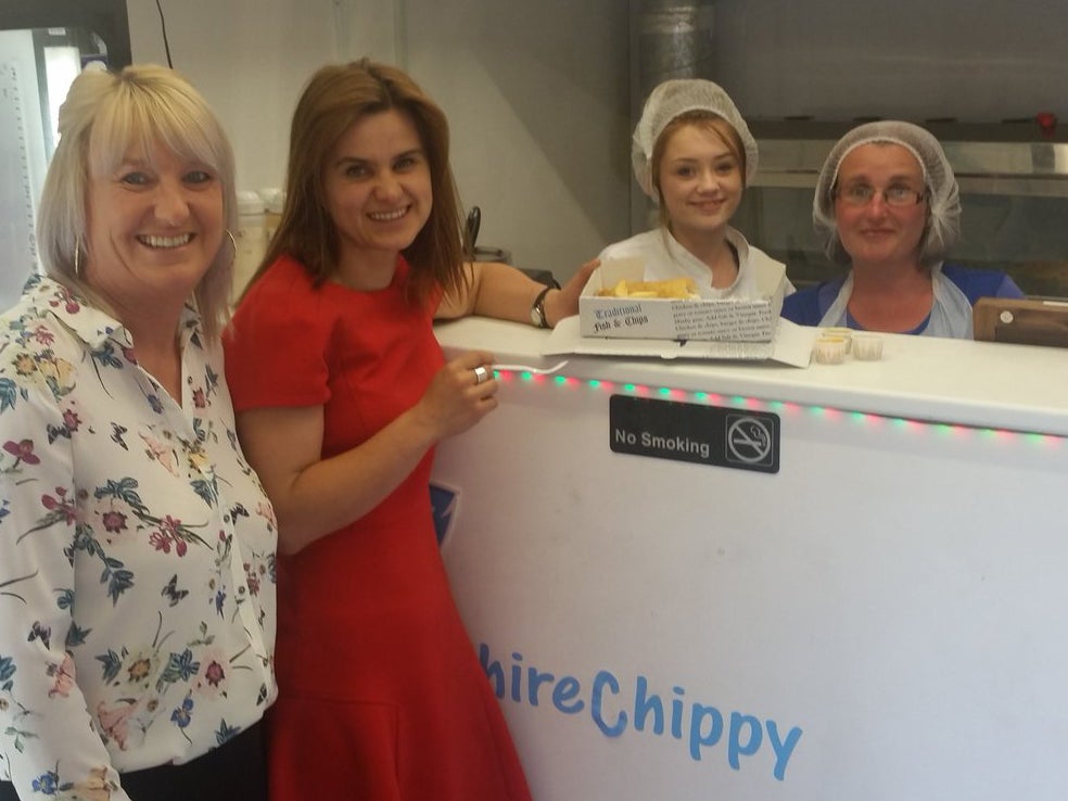 Jo Cox visiting her local fish and chip shop (Jo Cox/ Twitter )