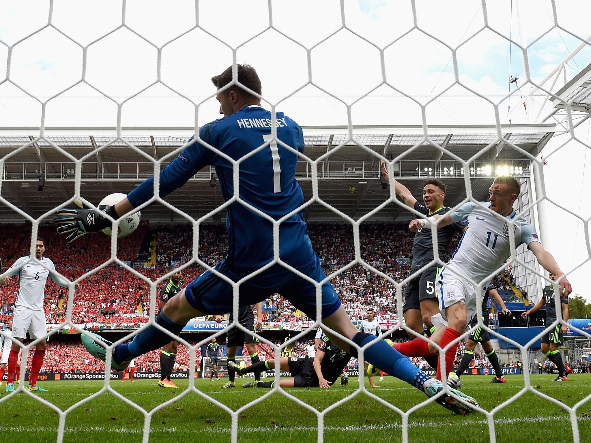 Jamie Vardy scores his equalising goal against Wales