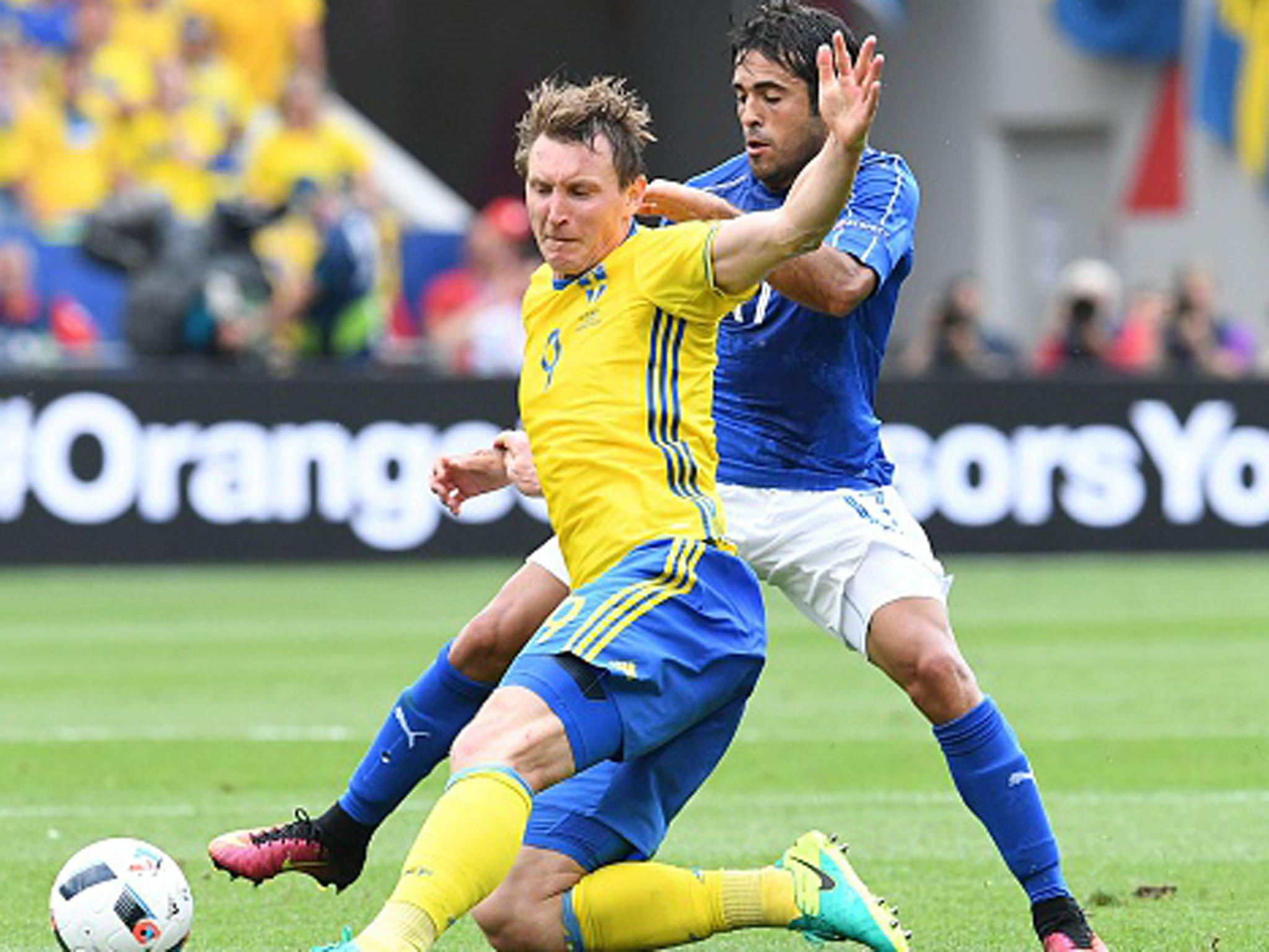 
Former Arsenal midfielder Kim Kallstrom was one of Sweden's better performers (Getty) 