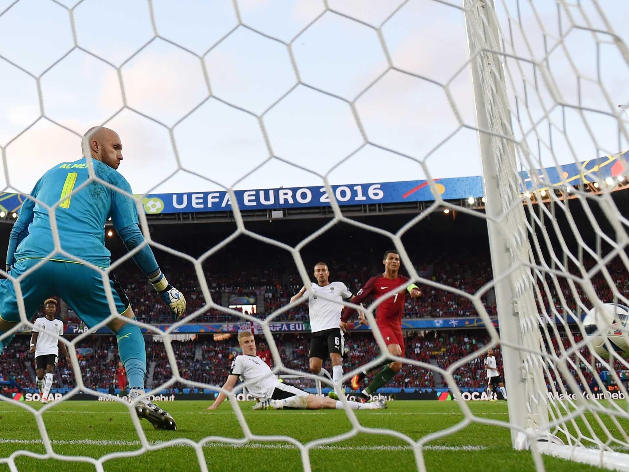 &#13;
Ronaldo misses from the spot against Austria &#13;