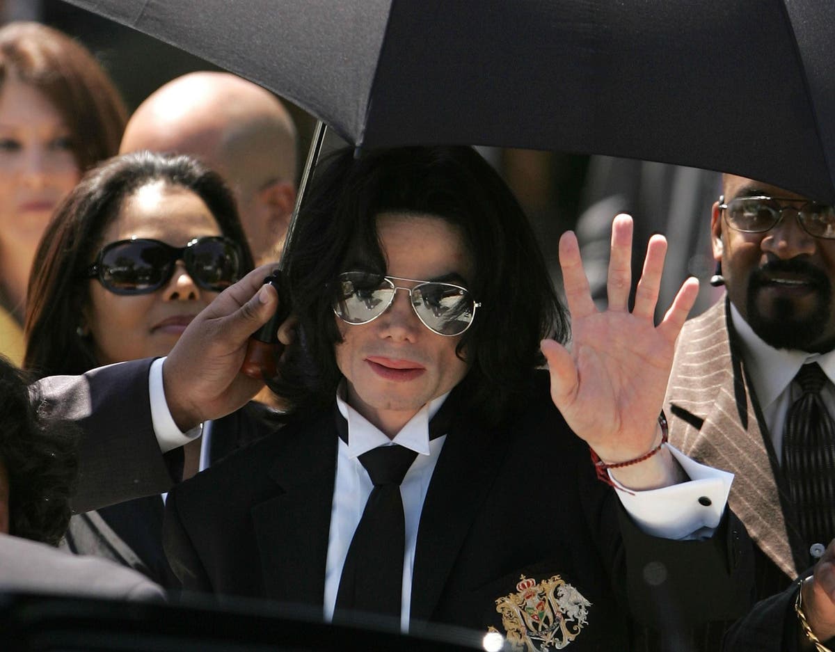 Chubby Jb Nude - Michael Jackson 'kept photos of naked children and pornography stash' at  Neverland Ranch, records show | The Independent | The Independent
