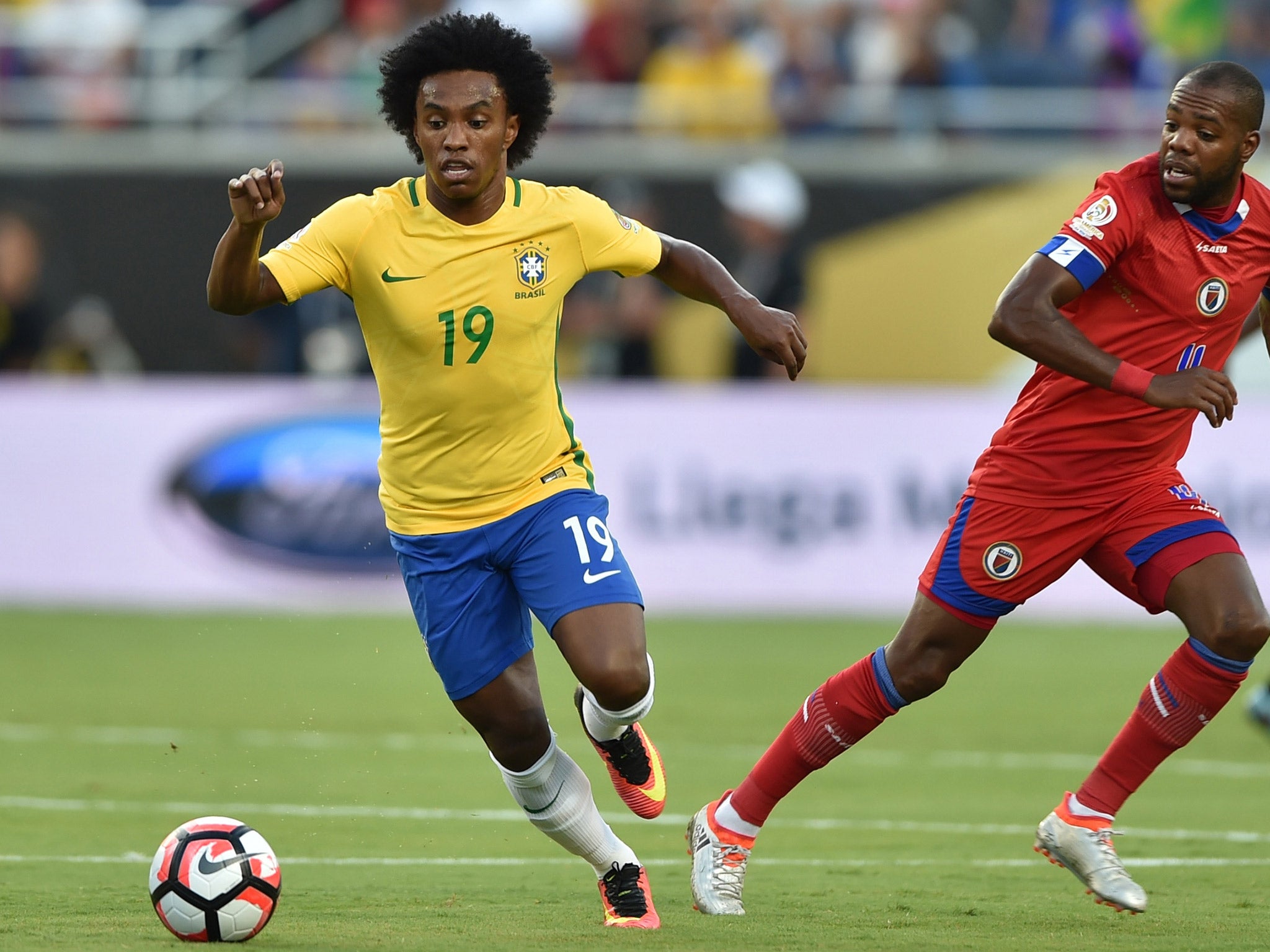 Willian is ready to sign a new four-year contract with Chelsea