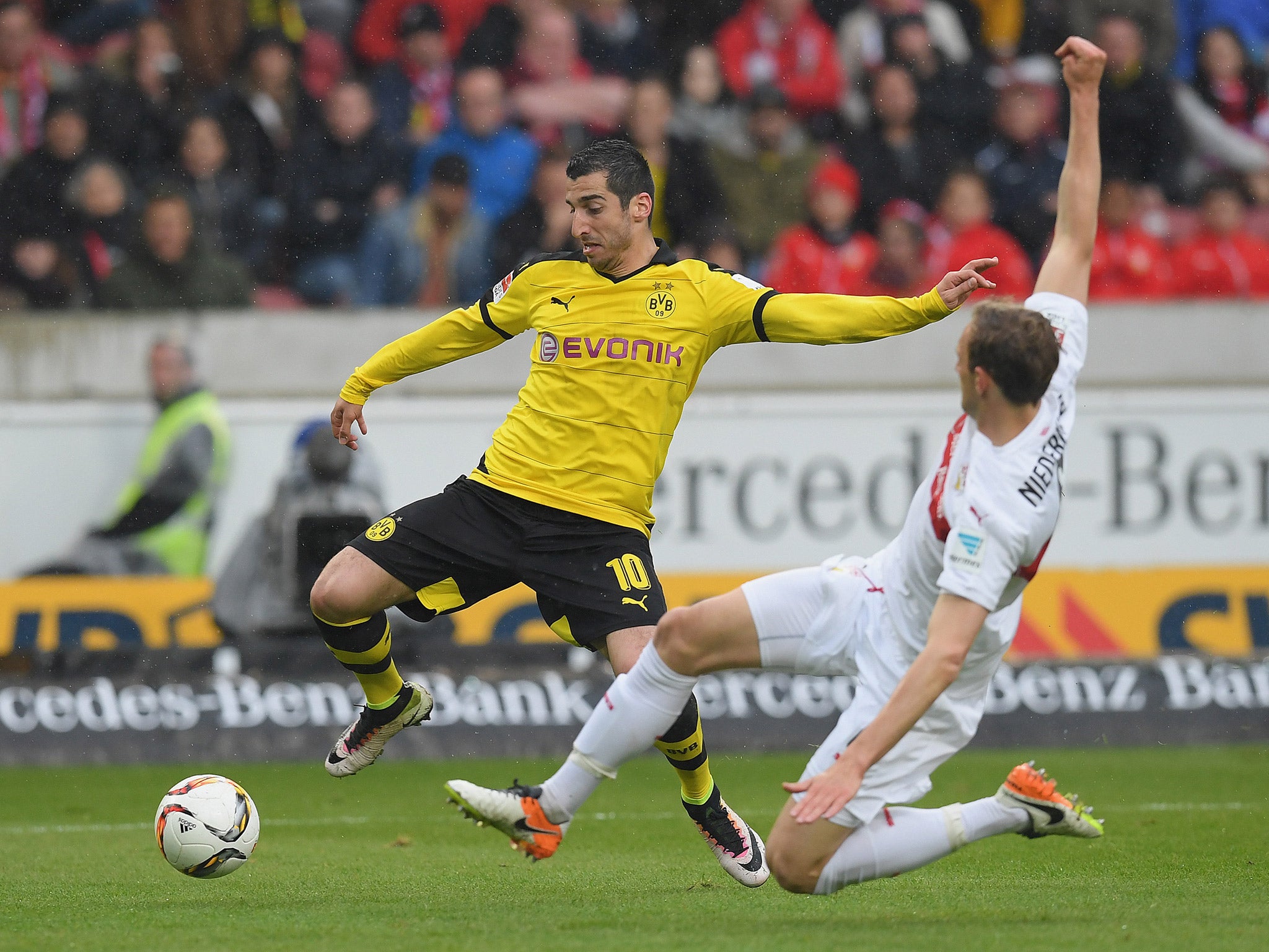 Henrikh Mkhitaryan is looking to leave Borussia Dortmund