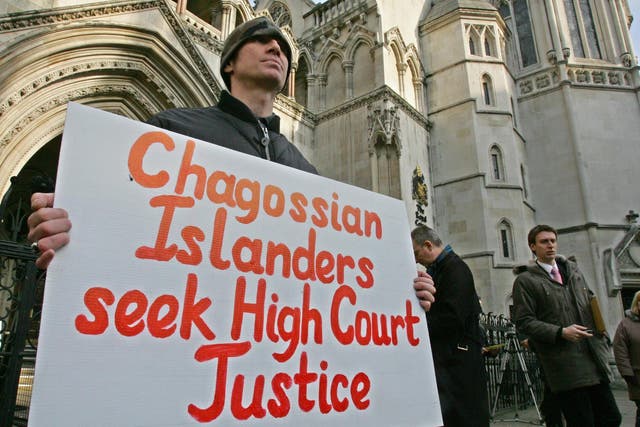Supporters of the Chagos islanders campaigning at an earlier court High Court hearing