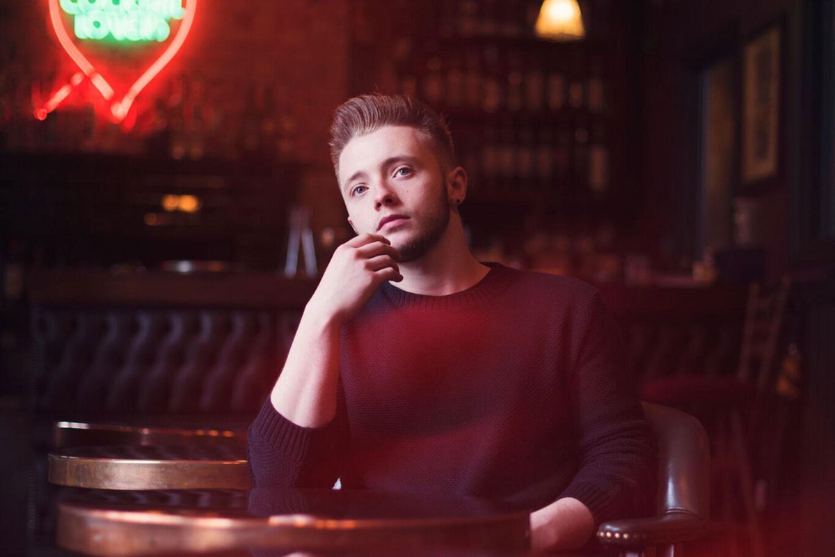 John Parry: London artist unveils video for summer single 'Love Drunk ...