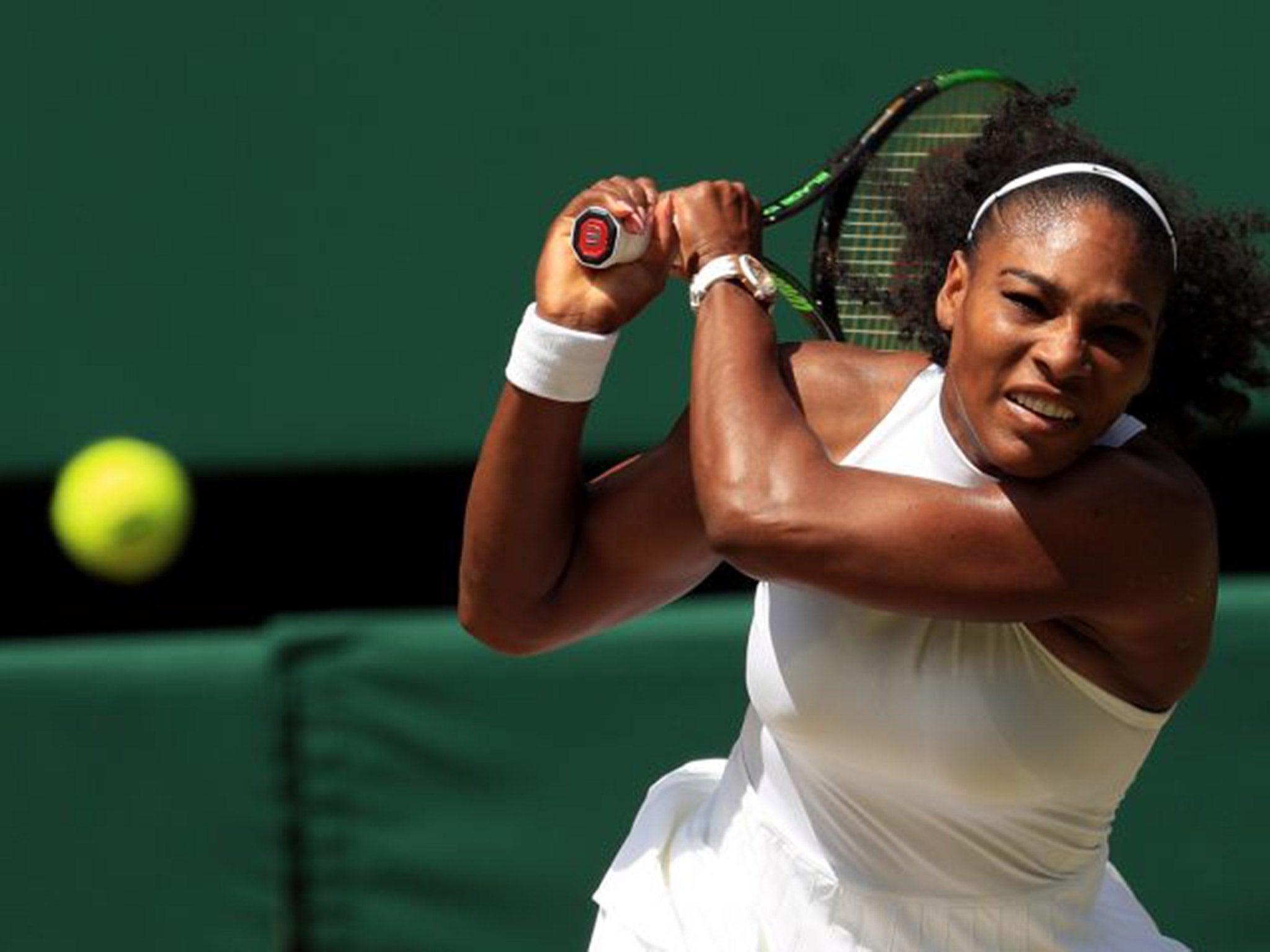 Serena Williams beat Elena Vesnina 6-2, 6-0 to reach the women's Wimbledon final
