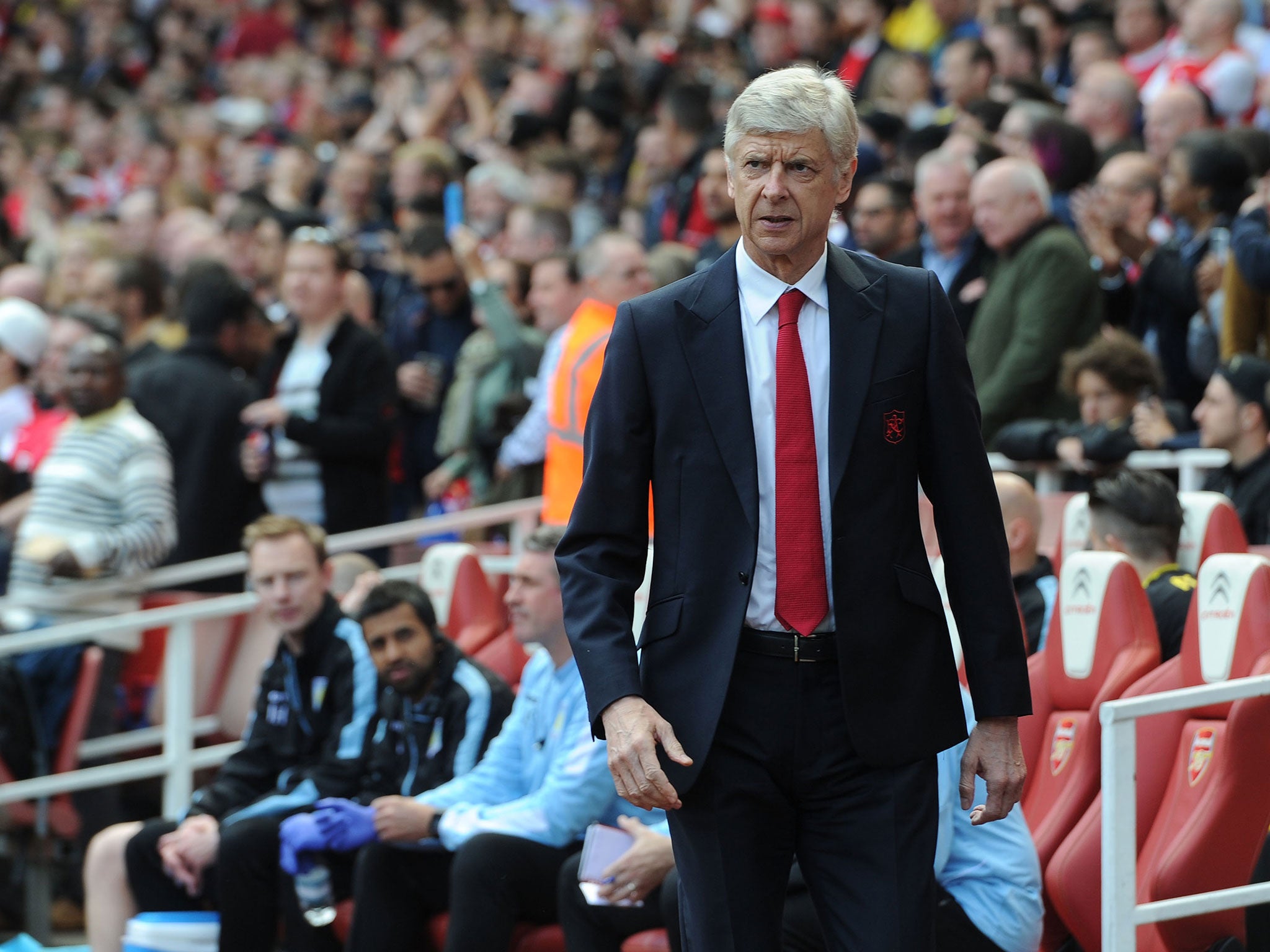 Arsene Wenger has emerged as the FA's top target for the England job