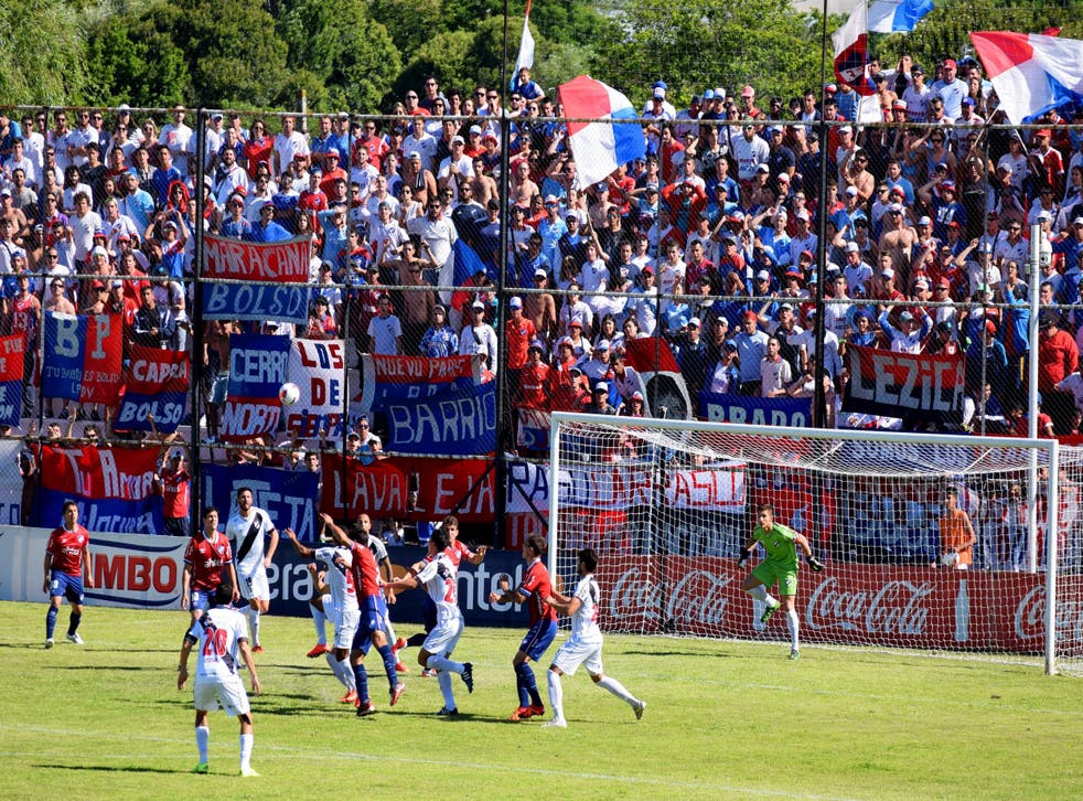 Danubio play Nacional at the Jardines del Hipódromo