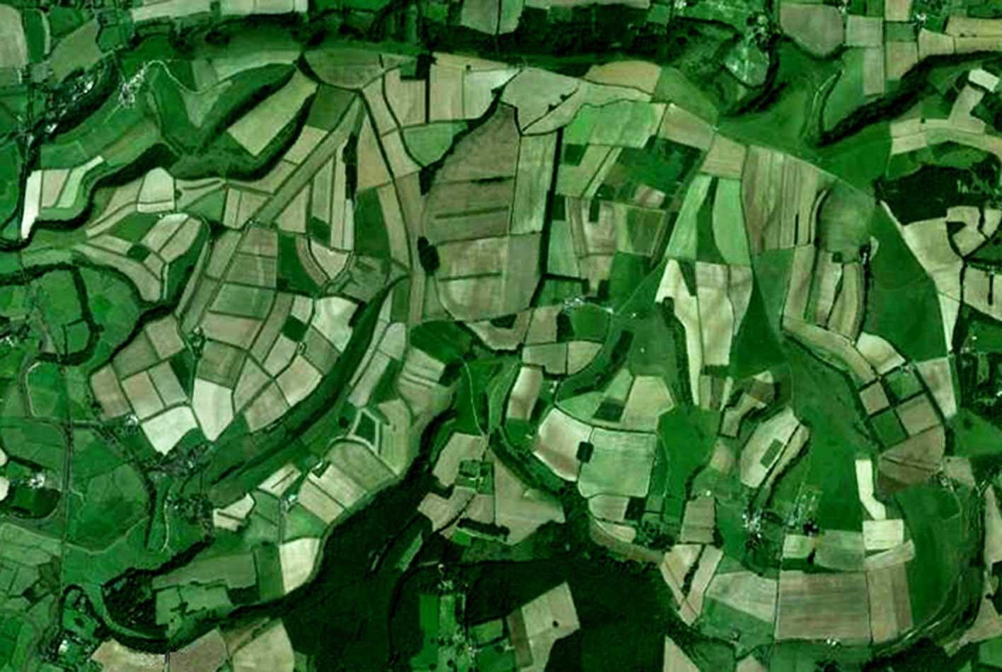 Can you see the ancient land sculptures in these Google Earth images of Britain? The Independent The Independent