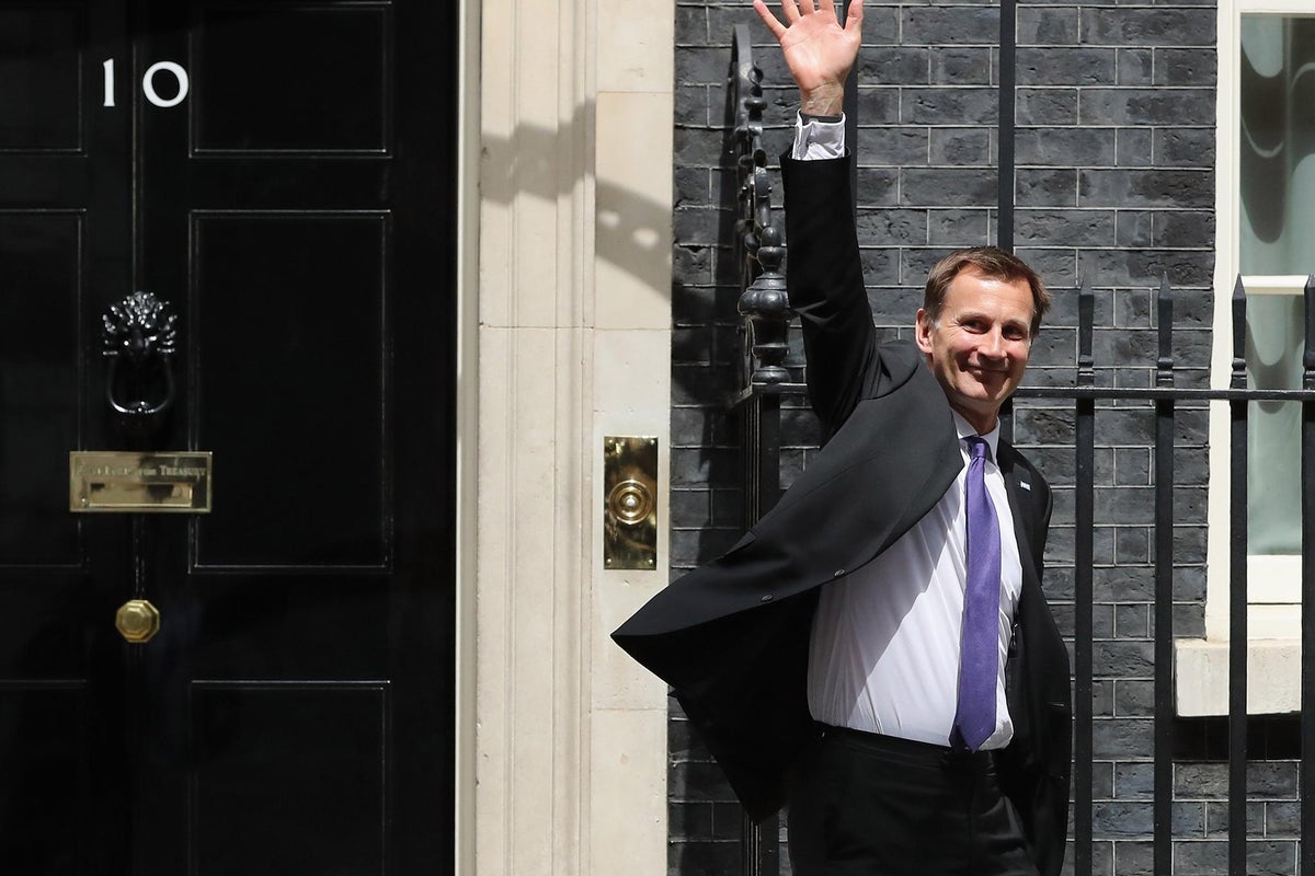 NHS crisis: Five problems Jeremy Hunt has left for his successor to ...