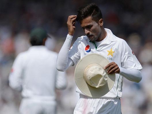 Mohammad Amir came in for some criticism from the Old Trafford support (OLI SCARFF/AFP/Getty Images)