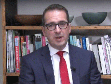 Owen Smith says Jeremy Corbyn's principles are 'just hot air'