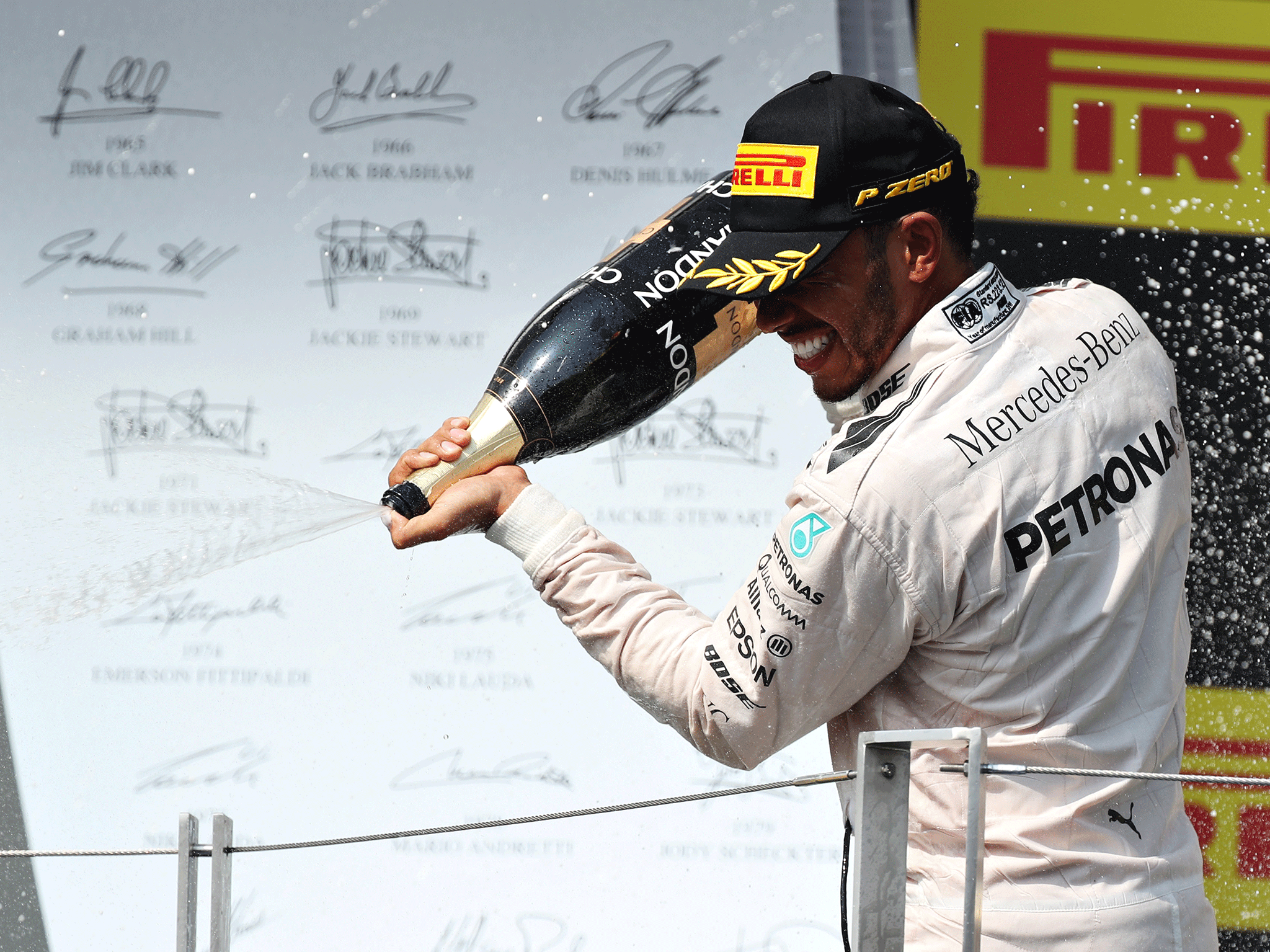 &#13;
Lewis Hamilton celebrates his victory &#13;