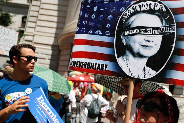 Supporters of Sen. Bernie Sanders, I-Vt., arrive for a demonstration at Dillworth Park yesterday in Philadelphia