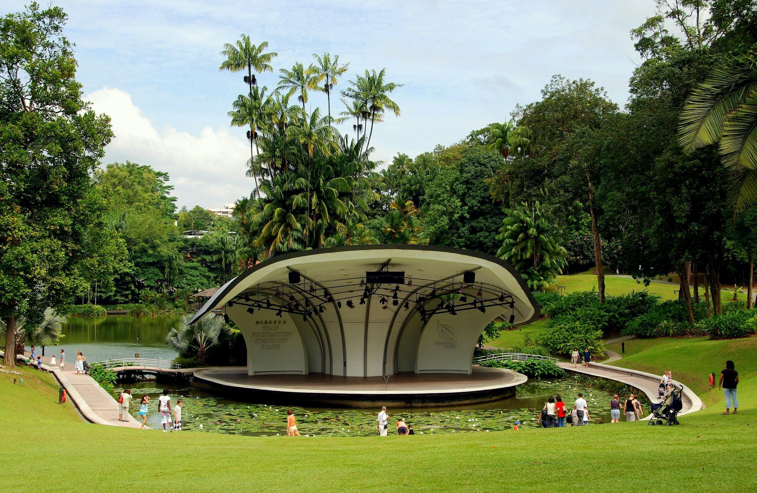 The Botanic Gardens have a stage for performances