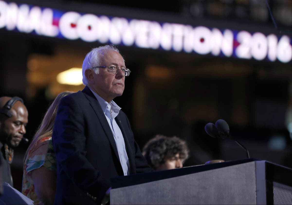 Dnc 2016 Bernie Sanders Tells Supporters To Stop Booing Hillary Clintons Name The 