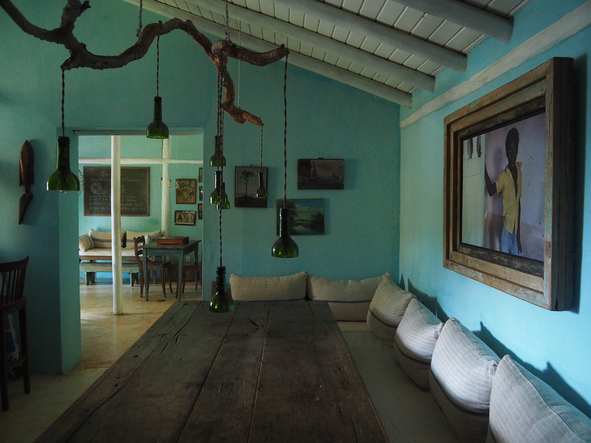 Turquoise coloured walls, reminiscent of the water colour, sets the perfect tone to showcase work from a wide range of Brazilian artisans at the UXUA Casa Hotel in Trancoso