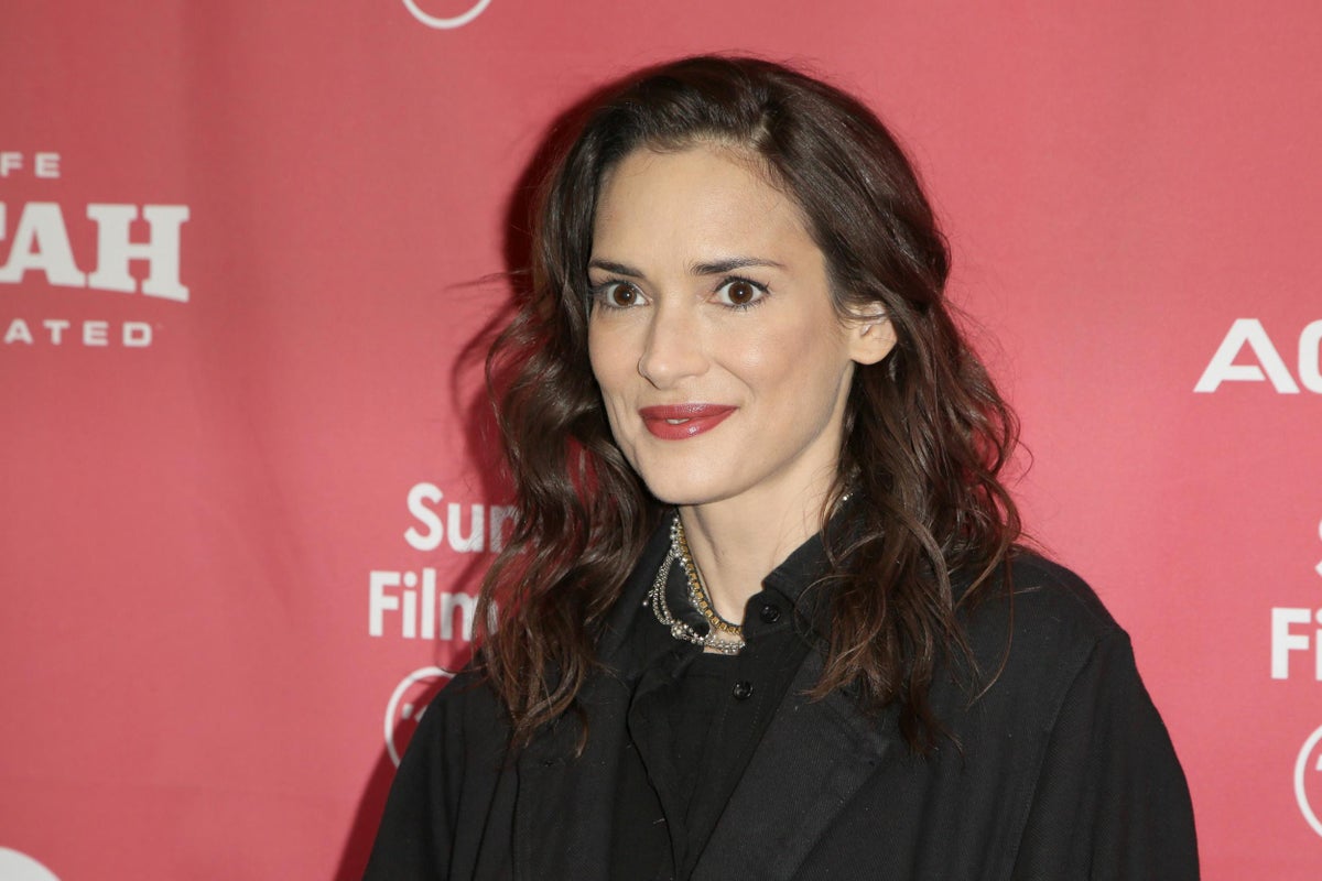 Winona Ryder's trouble with social media: 'She thought Snapchat was chips' | The Independent | The Independent