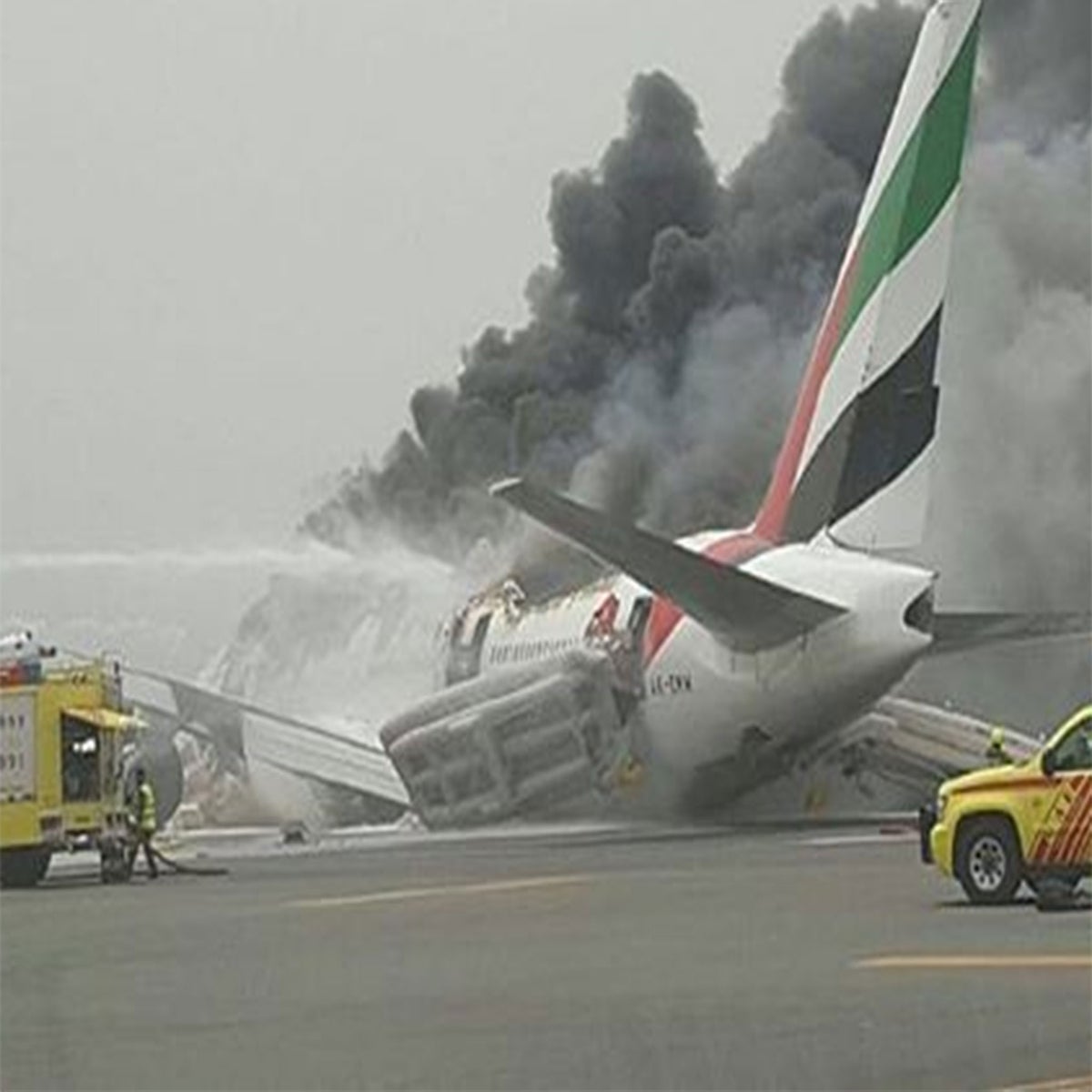 Dubai airport fire: Tributes paid to firefighter who died saving passengers and crew | The Independent | The Independent