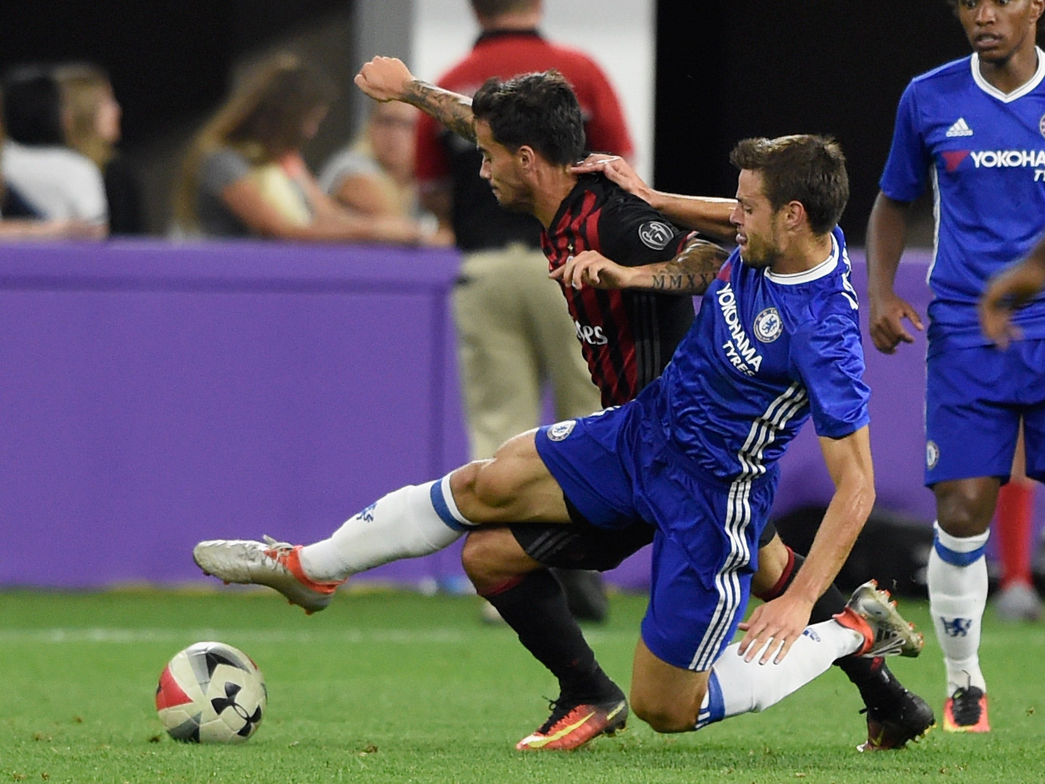 Cesar Azpilicueta slides in on Jesus Fernandez