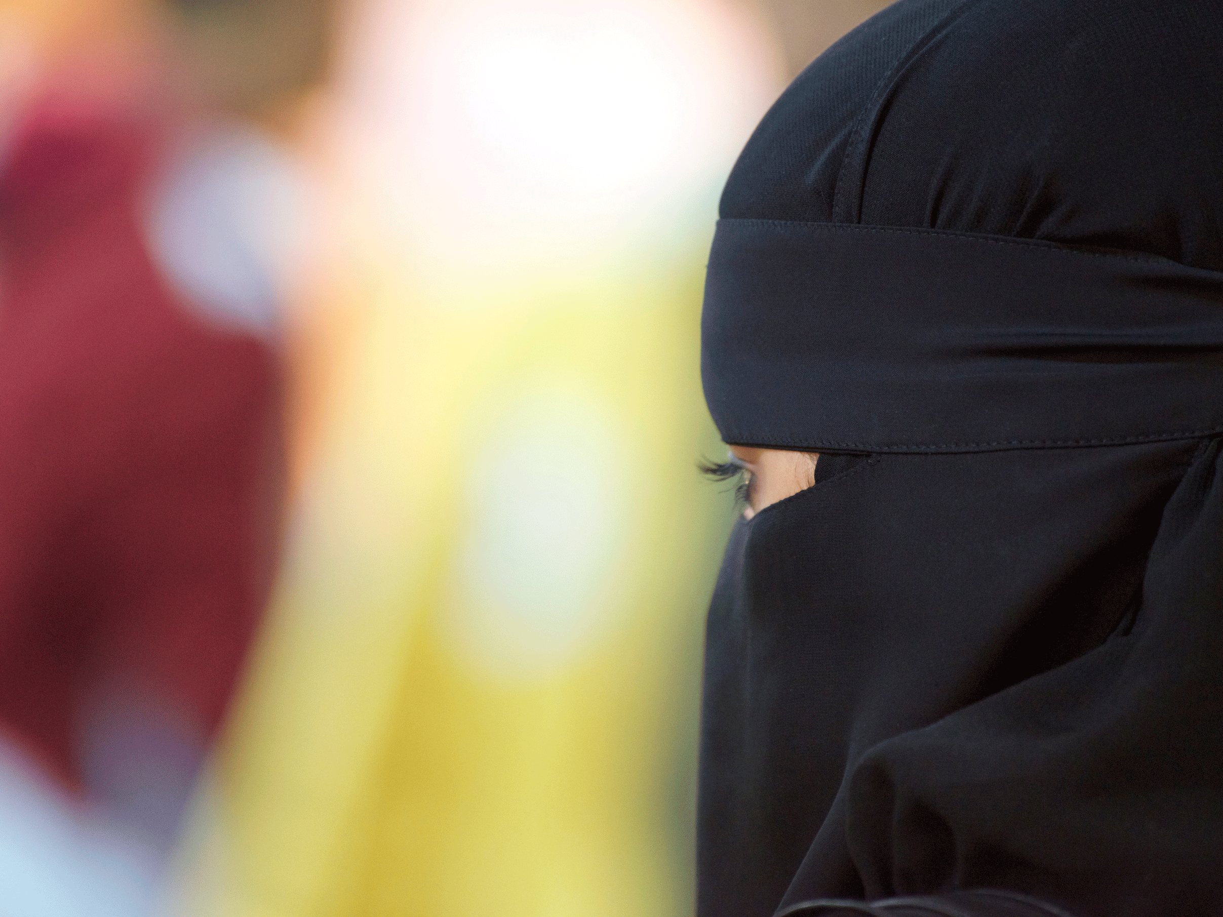 Quebec Bans Muslim Women From Wearing Face Veils On Public Transport The Independent The
