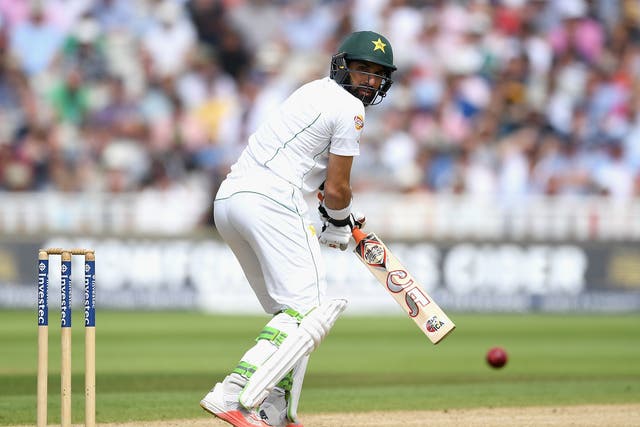 Misbah-ul-Haq reached lunch unbeaten on 44 as Pakistan started to build a first-innings lead over England