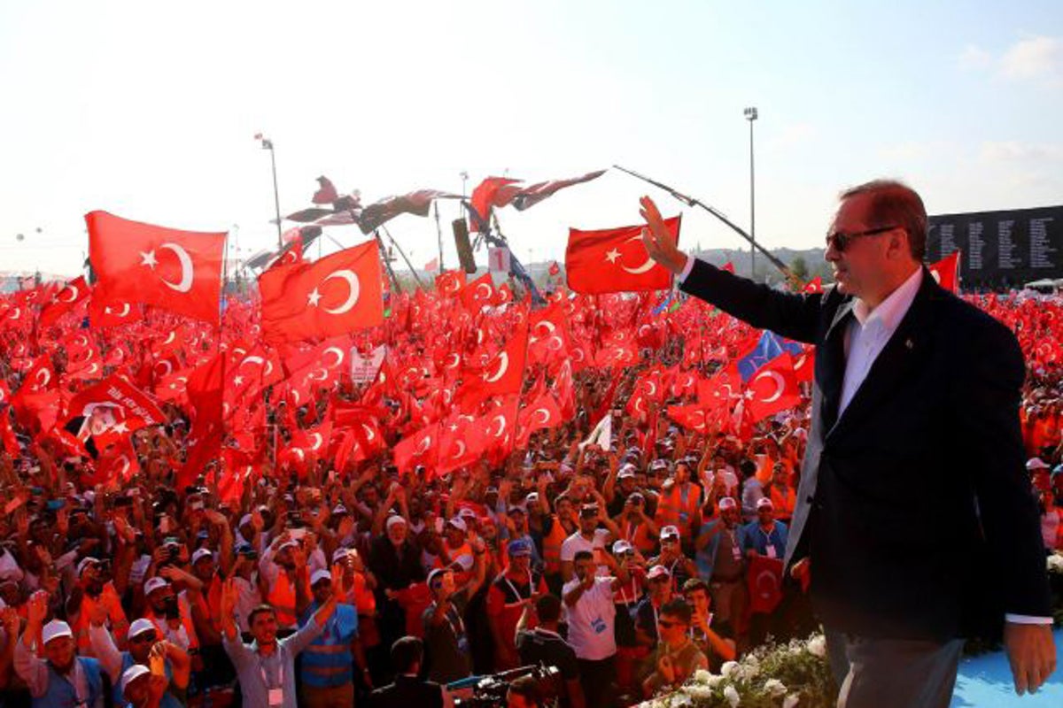 Turkey coup attempt: Huge crowds gather in Istanbul for historic anti ...