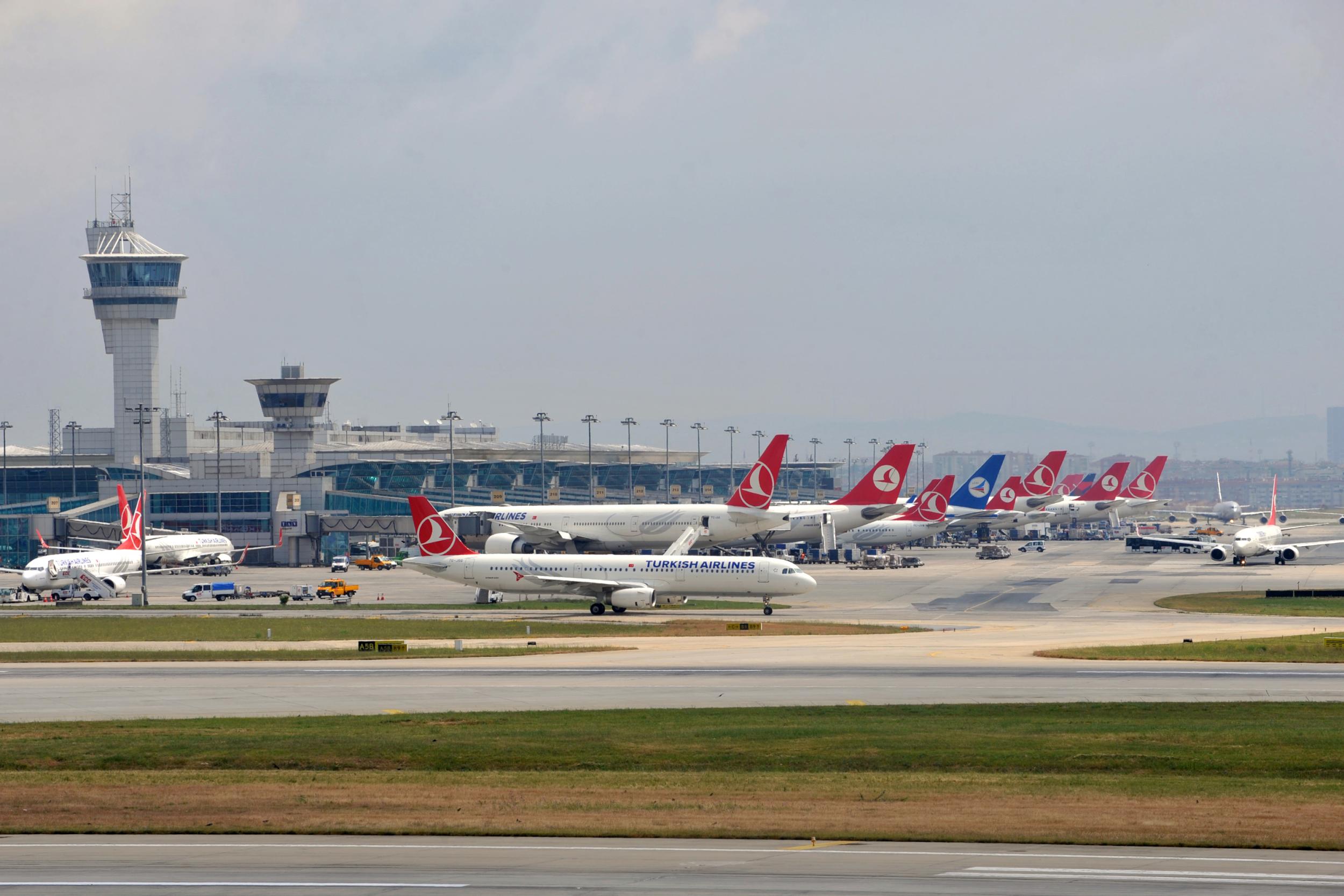 Ataturk Airport in Istanbul is not closed despite false reports, say offcials