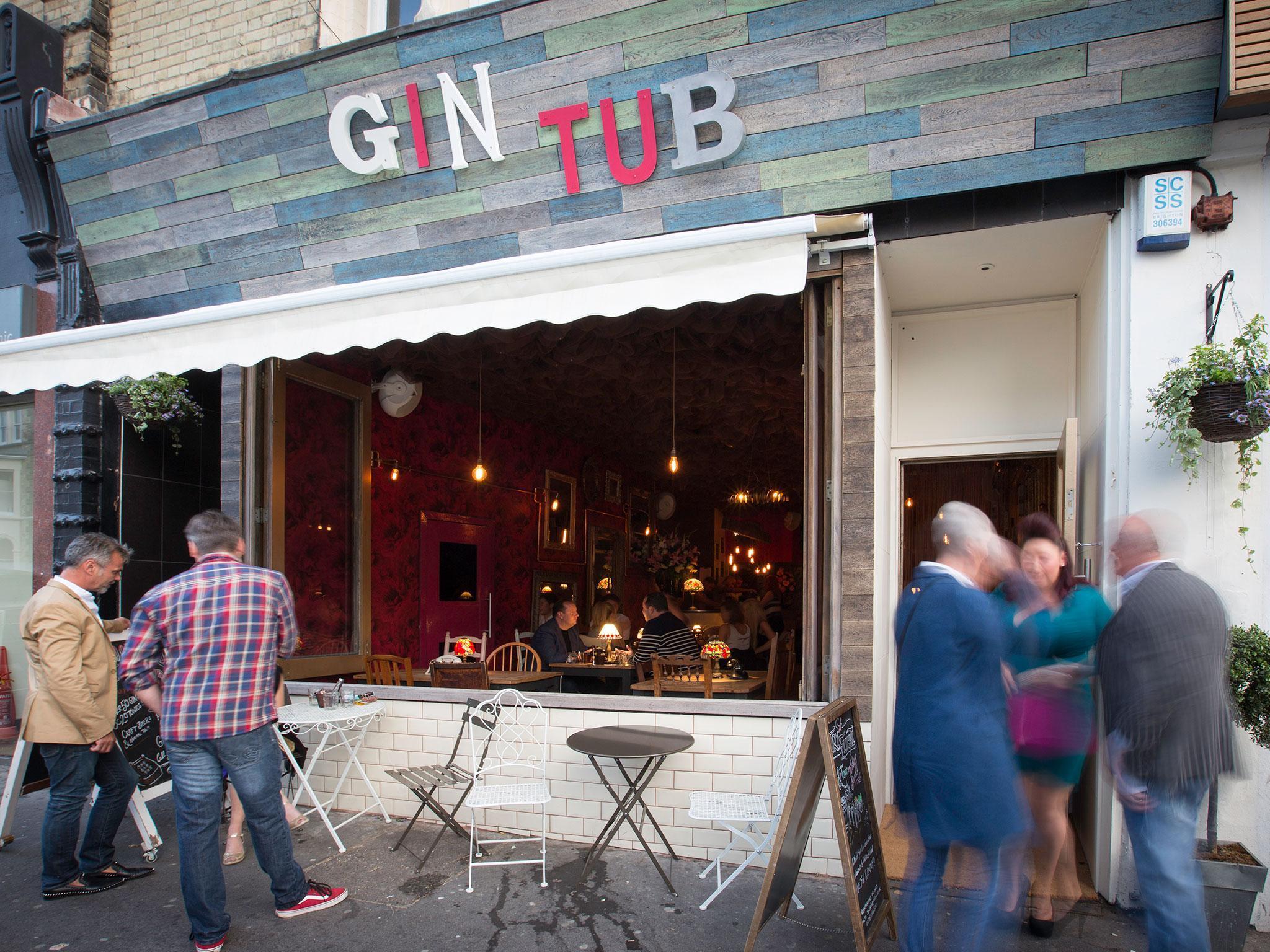 The Gin Tub has foil in its walls and copper on the ceiling to create a Faraday cage effect