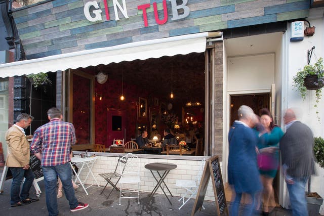 The Gin Tub has foil in its walls and copper on the ceiling to create a Faraday cage effect