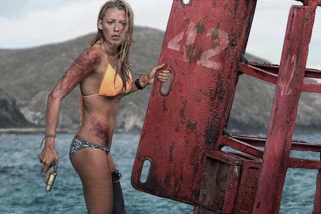 The Shallows: Blake Lively's character 'refuses to be a victim', even while under attack from a shark