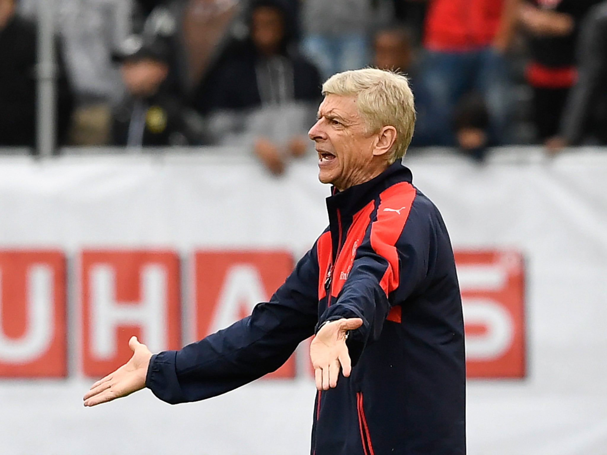 Arsene Wenger is again frustrating with his frugal spending in the transfer market