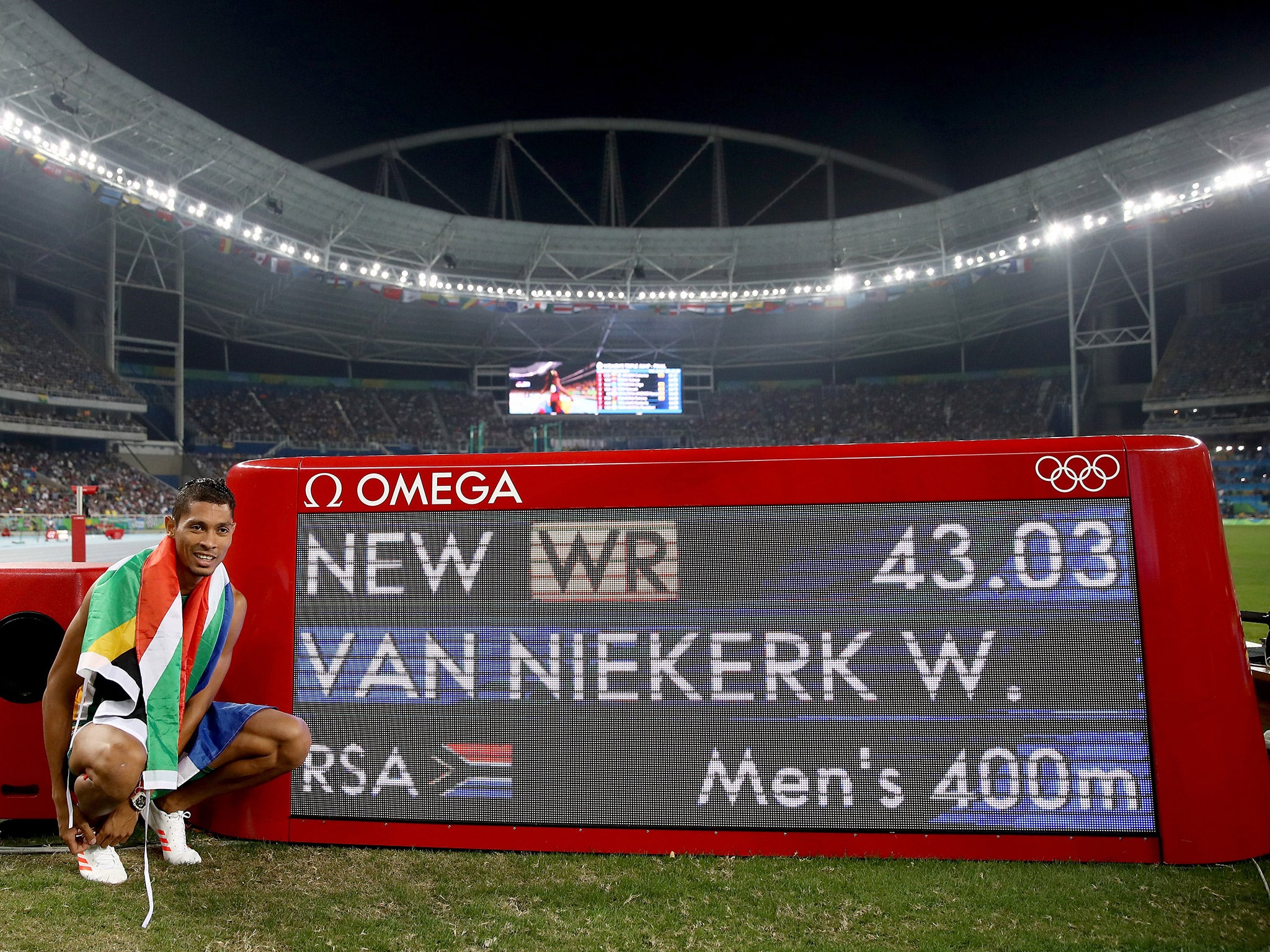 &#13;
Wayde van Niekerk celebrates his world record time in the 400m &#13;