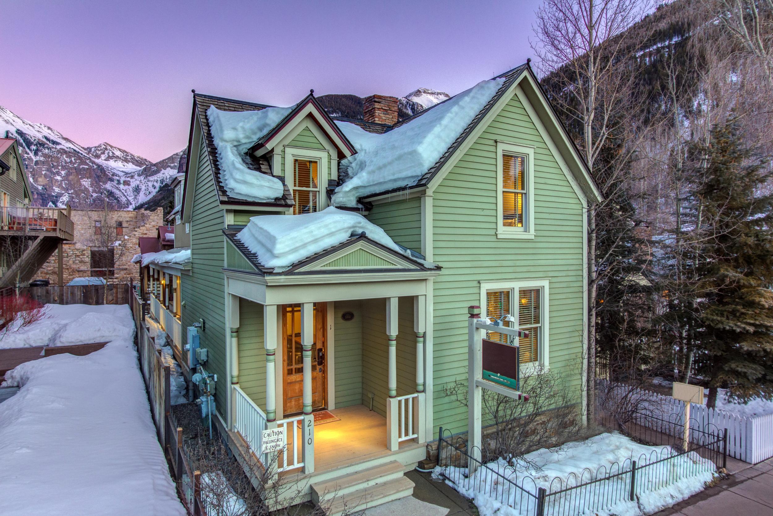 The new Dunton Town House is a chic mountain retreat in Colorado