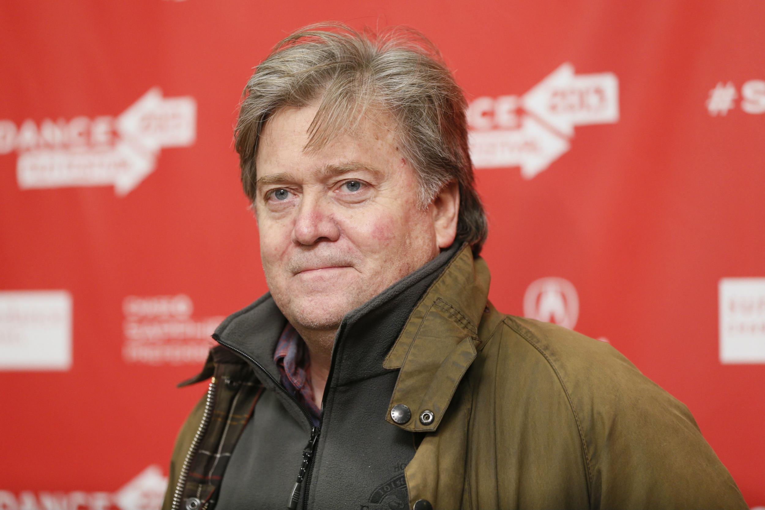 Stephen Bannon joins the Trump campaign as chief executive
