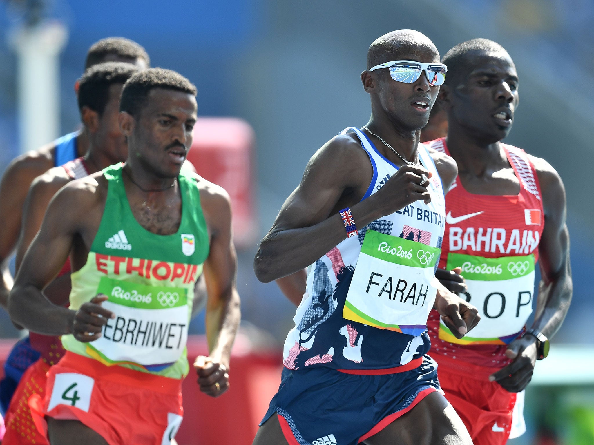 Farah recovered to safely reach the 5,000m final