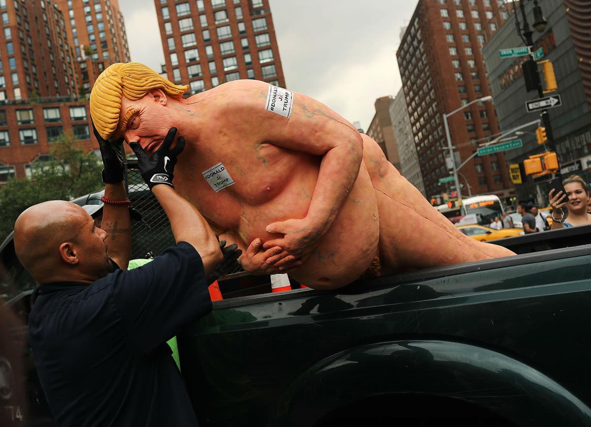 Trump nude